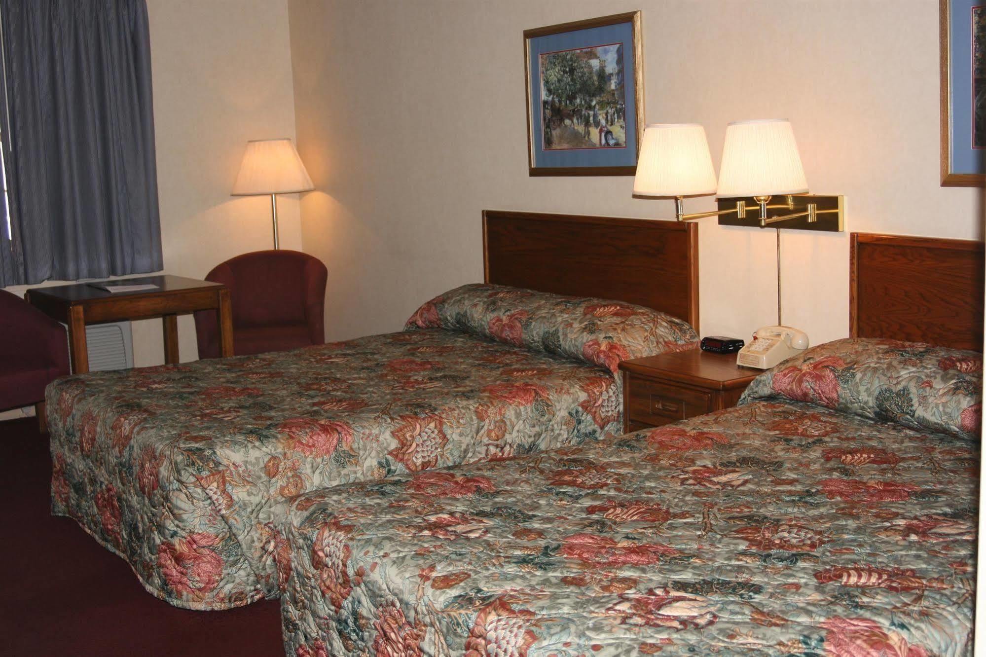 Swiss Village Inn Eureka Springs Pokój zdjęcie